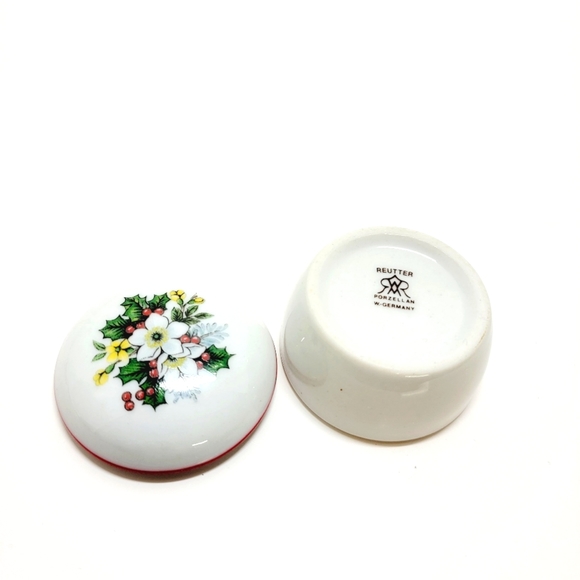 Reutter Porzellan W-Germany Floral White Round Jewelry Trinket Box with Lid - Picture 3 of 8